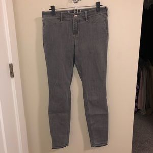 Gray Hollister Jegging with Distressed Hem